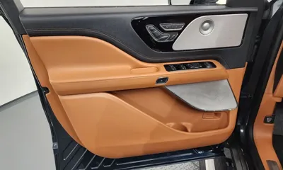 Lincoln Aviator 2020, 78925 км, за 22778 USD - фото 24