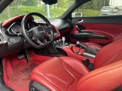 Audi R8 2016, 80000 км, за 50965.78 USD - фото 6
