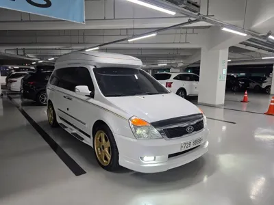 Kia Canival 2012, 124000 км, за 5829.07 USD
