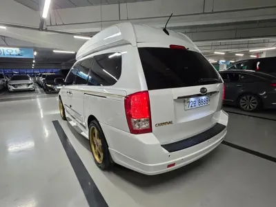 Kia Canival 2012, 124000 км, за 5829.07 USD - фото 6