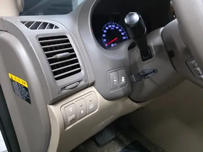 Kia Canival 2012, 124000 км, за 5829.07 USD - фото 11