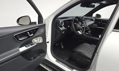 Mercedes-Benz GLC-Class 2023, 36006 км, за 43258.5 USD - фото 10
