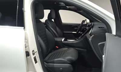 Mercedes-Benz GLC-Class 2023, 36006 км, за 43258.5 USD - фото 11