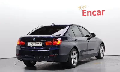 BMW 3-Series 2012, 62094 км, за 4908.01 USD