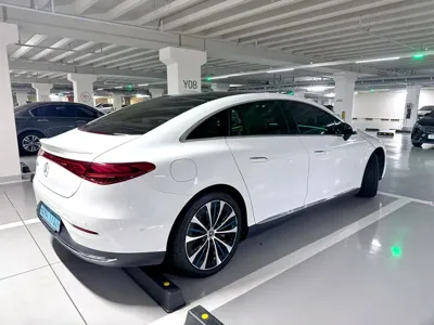 Mercedes-Benz EQE 2023, 97000 км, за 29924.56 USD