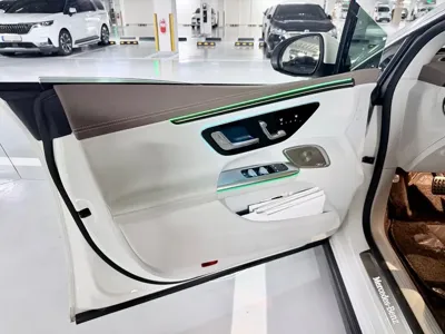 Mercedes-Benz EQE 2023, 97000 км, за 29767.71 USD - фото 13