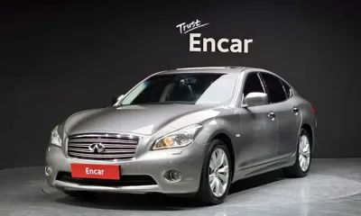 Infiniti M · 2011 год