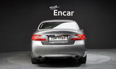 Infiniti M 2011, 177725 км, за 2166.21 USD