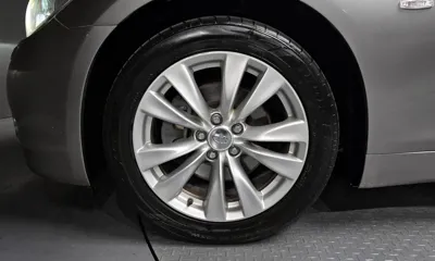 Infiniti M 2011, 177725 км, за 2166.21 USD