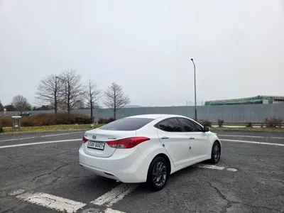 Hyundai Avante 2012, 220051 км, за 2149.84 USD