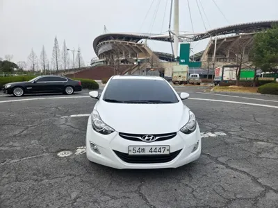 Hyundai Avante 2012, 220051 км, за 2149.84 USD