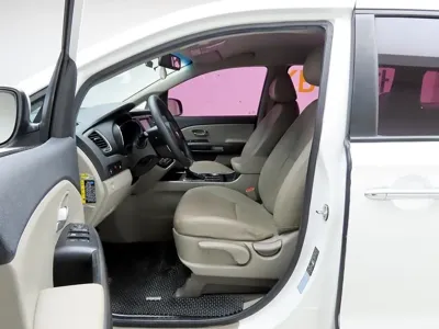Kia Canival 2020, 115612 км, за 6826.83 USD - фото 12