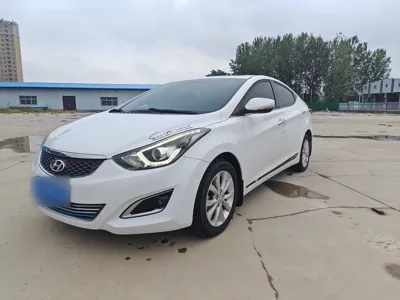 Hyundai Elantra · 2016 год