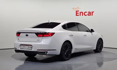 Kia K7 2017, 151961 км, за 6502.89 USD