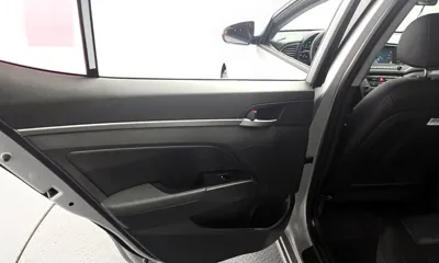 Hyundai Avante 2018, 42737 км, за 6830.61 USD - фото 25