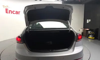 Hyundai Avante 2018, 42737 км, за 6830.61 USD - фото 28