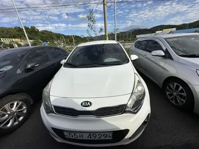 Kia Pride 2013, 131000 км, за 2888.28 USD