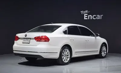 Volkswagen Passat 2015, 86868 км, за 3635.65 USD