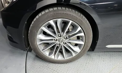 Hyundai Genesis 2016, 158693 км, за 5880.41 USD