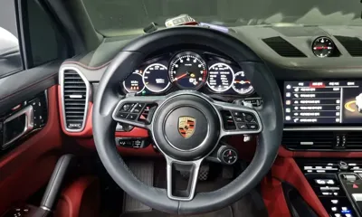 Porsche Cayenne 2023, 20872 км, за 66916.11 USD - фото 13