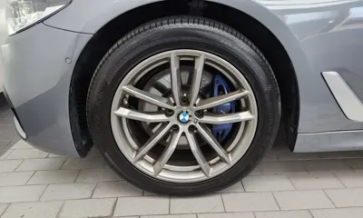 BMW 5-Series 2018, 45720 км, за 17915.32 USD