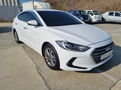 Hyundai Avante · 2018 год