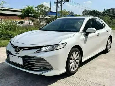 Toyota Camry · 2021 год
