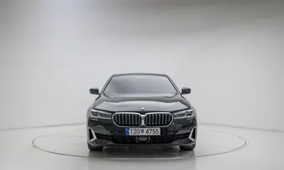 BMW 5-Series 2023, 24143 км, за 24720.29 USD
