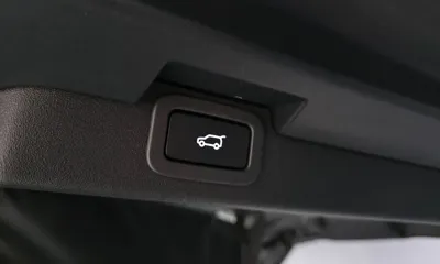 Land Rover Discovery 2019, 91529 км, за 14375.74 USD - фото 20