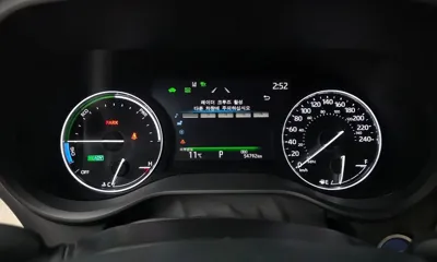 Toyota Sienna 2021, 54792 км, за 28620.19 USD - фото 8