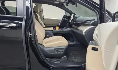 Toyota Sienna 2021, 54792 км, за 28620.19 USD - фото 11