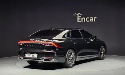 Hyundai Grandeur 2022, 114292 км, за 13154.42 USD