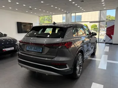 Audi Q4 e-tron 2026, 1144 км, за 31203.27 USD