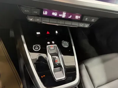 Audi Q4 e-tron 2026, 1144 км, за 31203.27 USD - фото 9