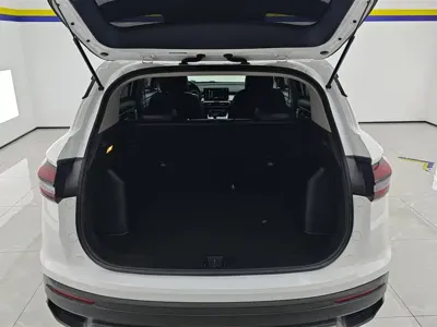 Geely Binyue 2024, 15400 км, за 7960.41 USD