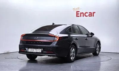 Hyundai Sonata 2020, 70931 км, за 10245.91 USD