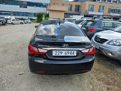 Hyundai Sonata 2010, 92674 км, за 2756.99 USD