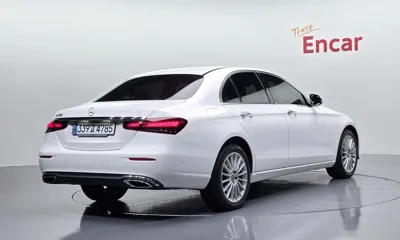 Mercedes-Benz E-Class 2023, 28109 км, за 28423.26 USD
