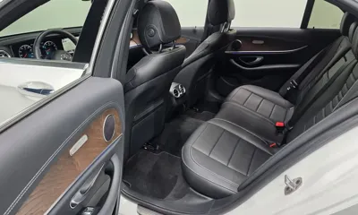 Mercedes-Benz E-Class 2023, 28109 км, за 28423.26 USD - фото 12
