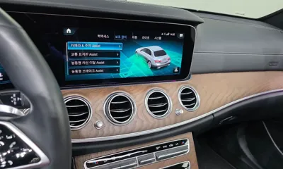 Mercedes-Benz E-Class 2023, 28109 км, за 28423.26 USD - фото 16