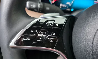 Mercedes-Benz E-Class 2023, 28109 км, за 28423.26 USD - фото 19