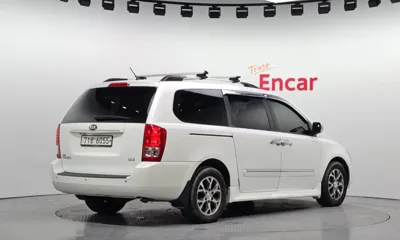 Kia Canival 2013, 86311 км, за 3633.96 USD