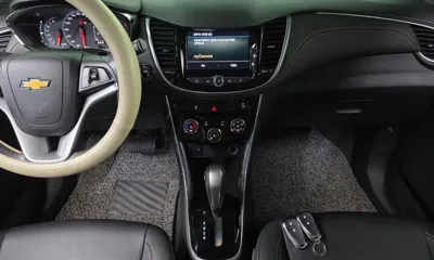 ChevroletGMDaewoo Trax 2022, 51324 км, за 13986.48 USD - фото 14