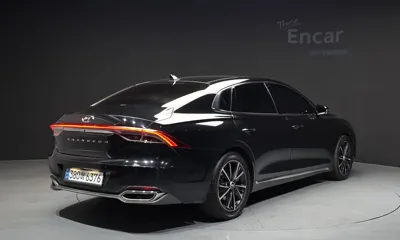 Hyundai Grandeur 2022, 120903 км, за 9998.71 USD