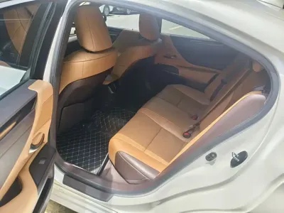 Lexus ES 2020, 66000 км, за 22955.97 USD - фото 6