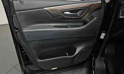 Toyota Alphard 2025, 15627 км, за 69882.94 USD - фото 24