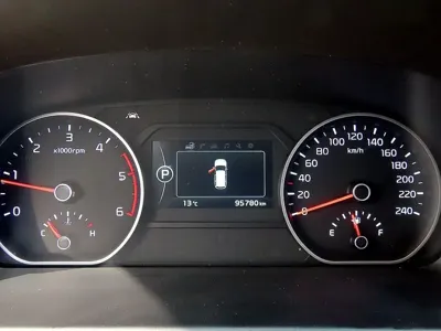 Kia Mohave 2018, 95780 км, за 10412.19 USD - фото 9