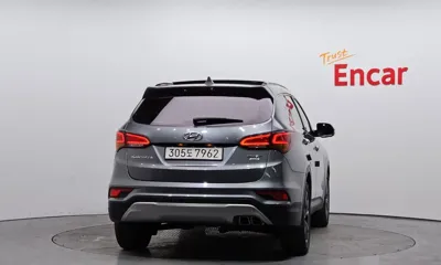 Hyundai Santafe 2016, 168060 км, за 8791.65 USD