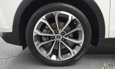 KG_Mobility_Ssangyong TIBOLI 2018, 101152 км, за 5993.49 USD