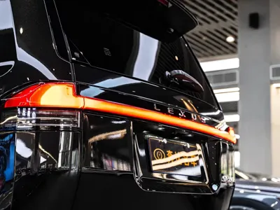 Lexus GX 2025, 15500 км, за 108238.04 USD - фото 7